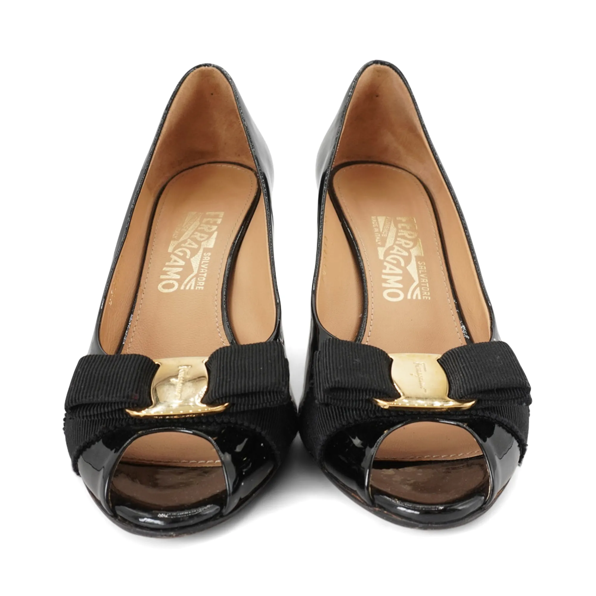 Salvatore Ferragamo 'Vara' Heels - Women's 7.5