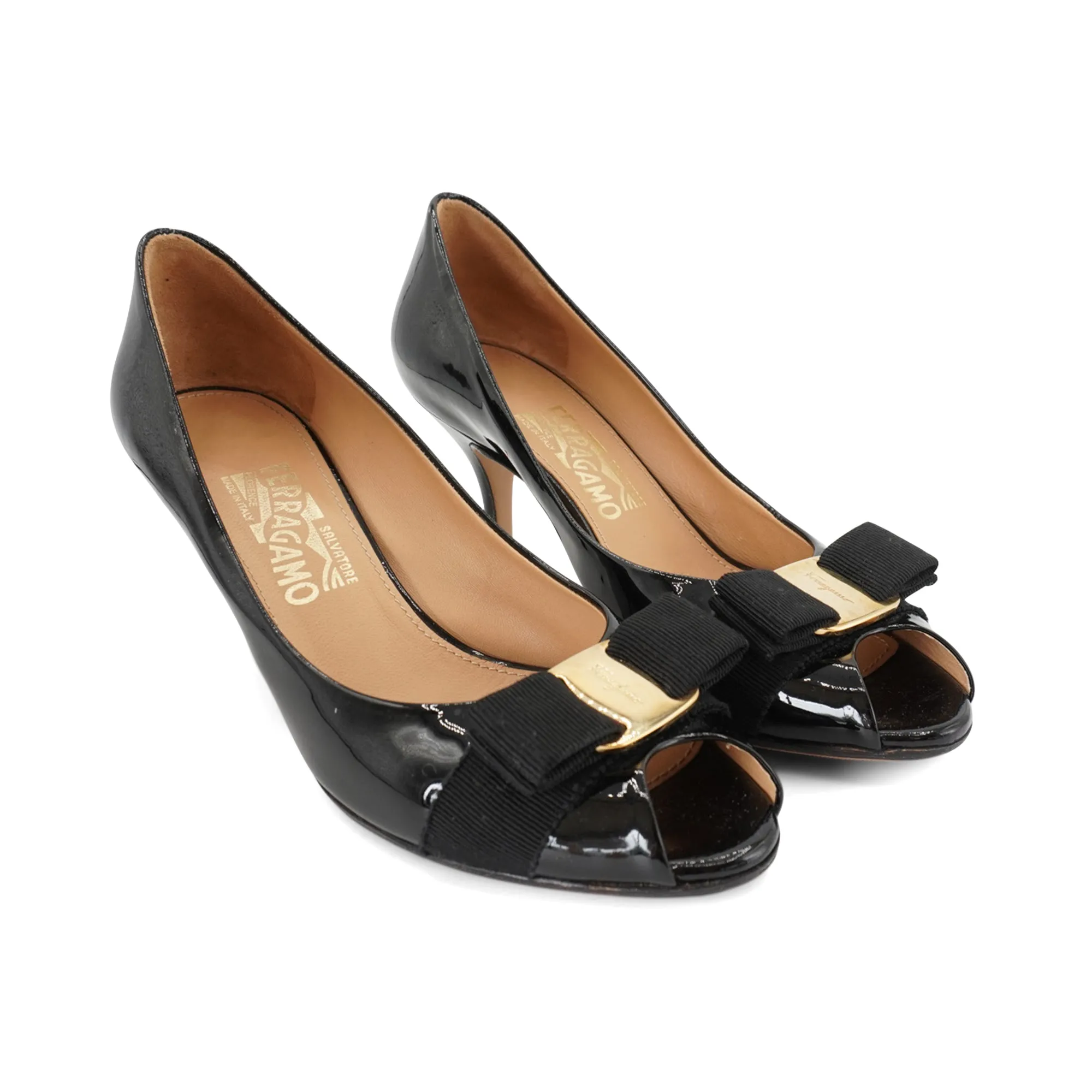 Salvatore Ferragamo 'Vara' Heels - Women's 7.5