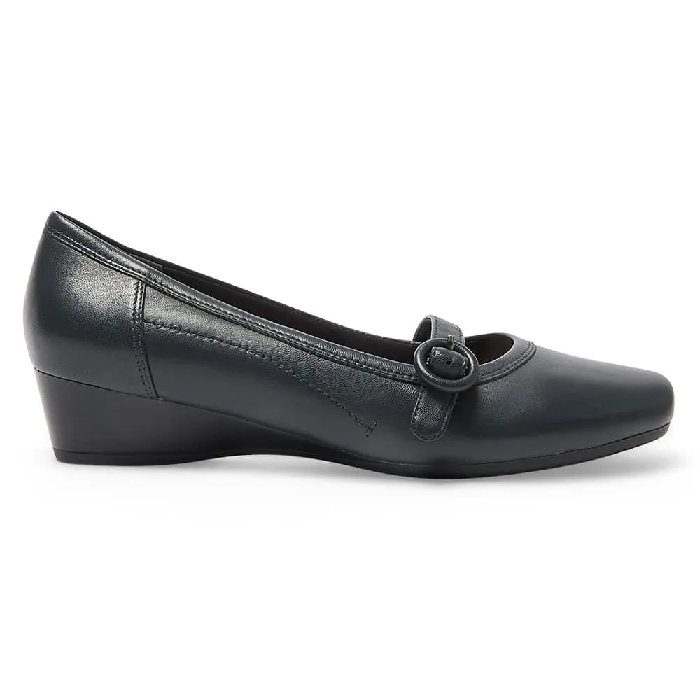 Savoy Heel in Navy Leather