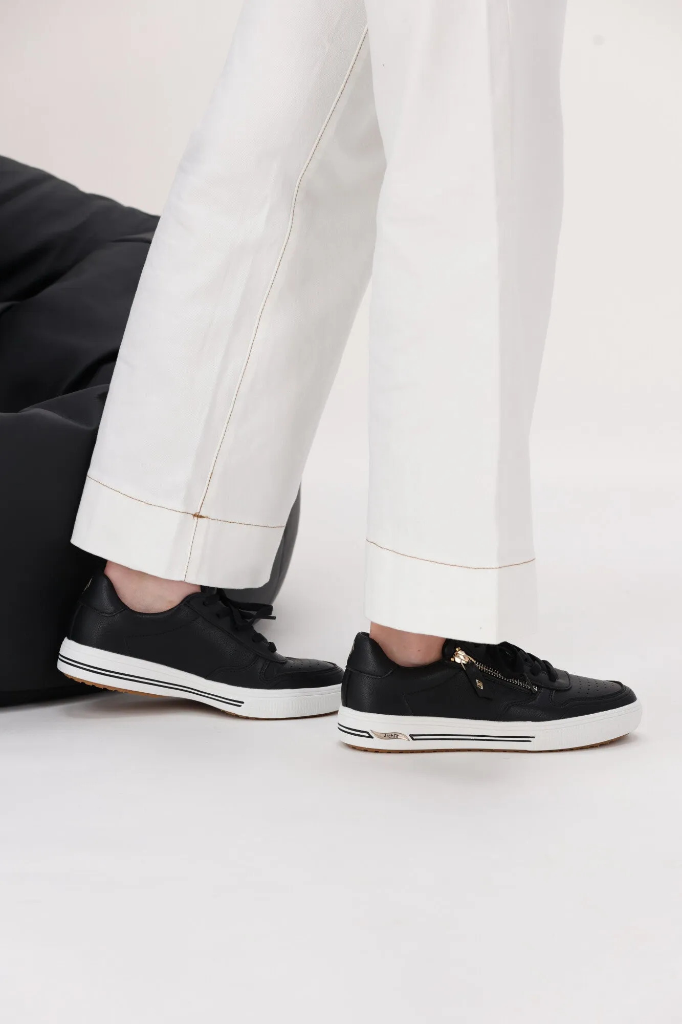 Skechers Arch Fit Arcade Sneaker Black