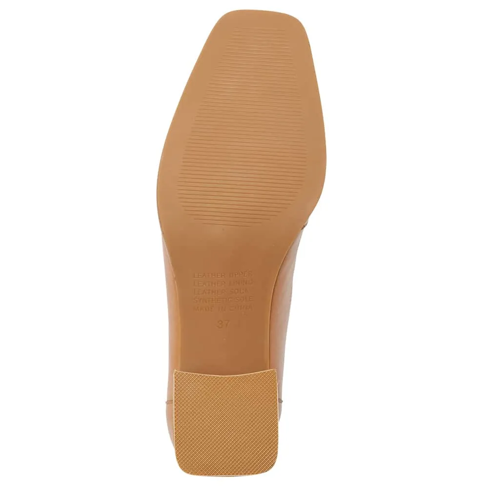 Sullivan Heel in Tan Leather