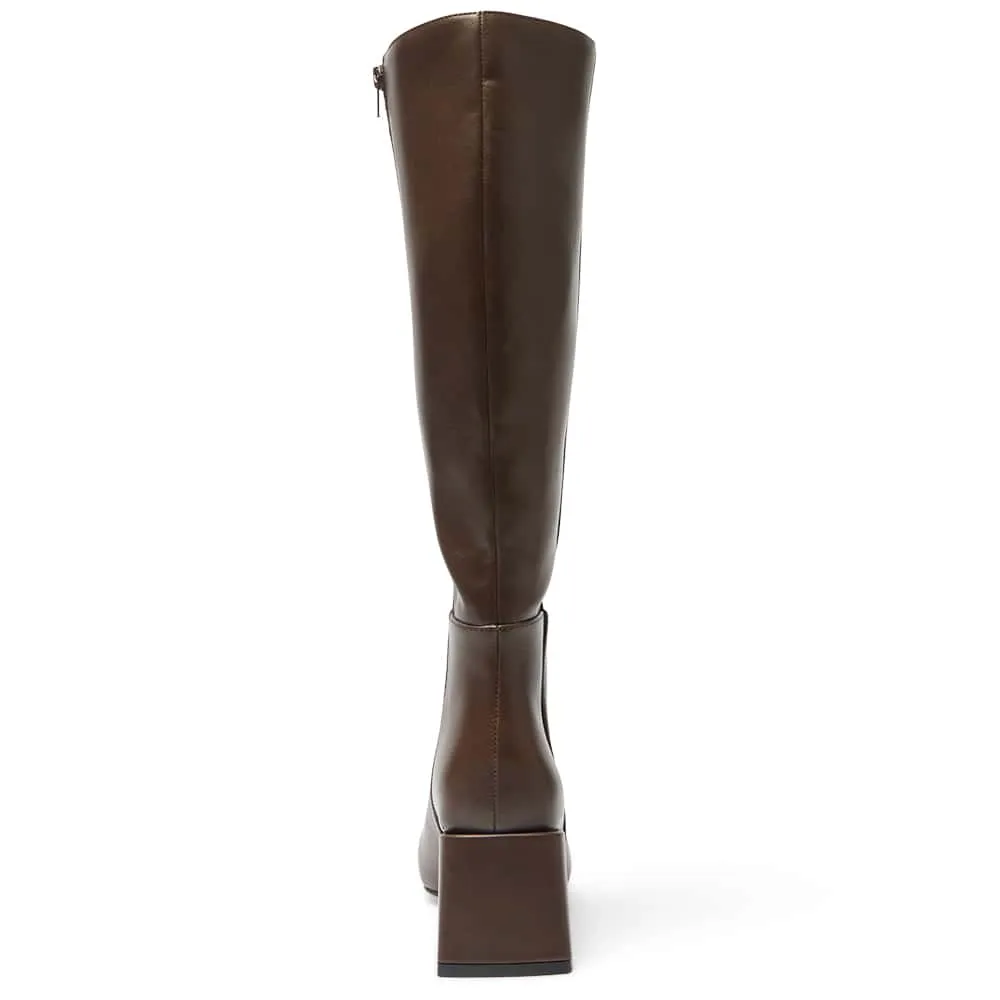 Tabby Boot in Chocolate