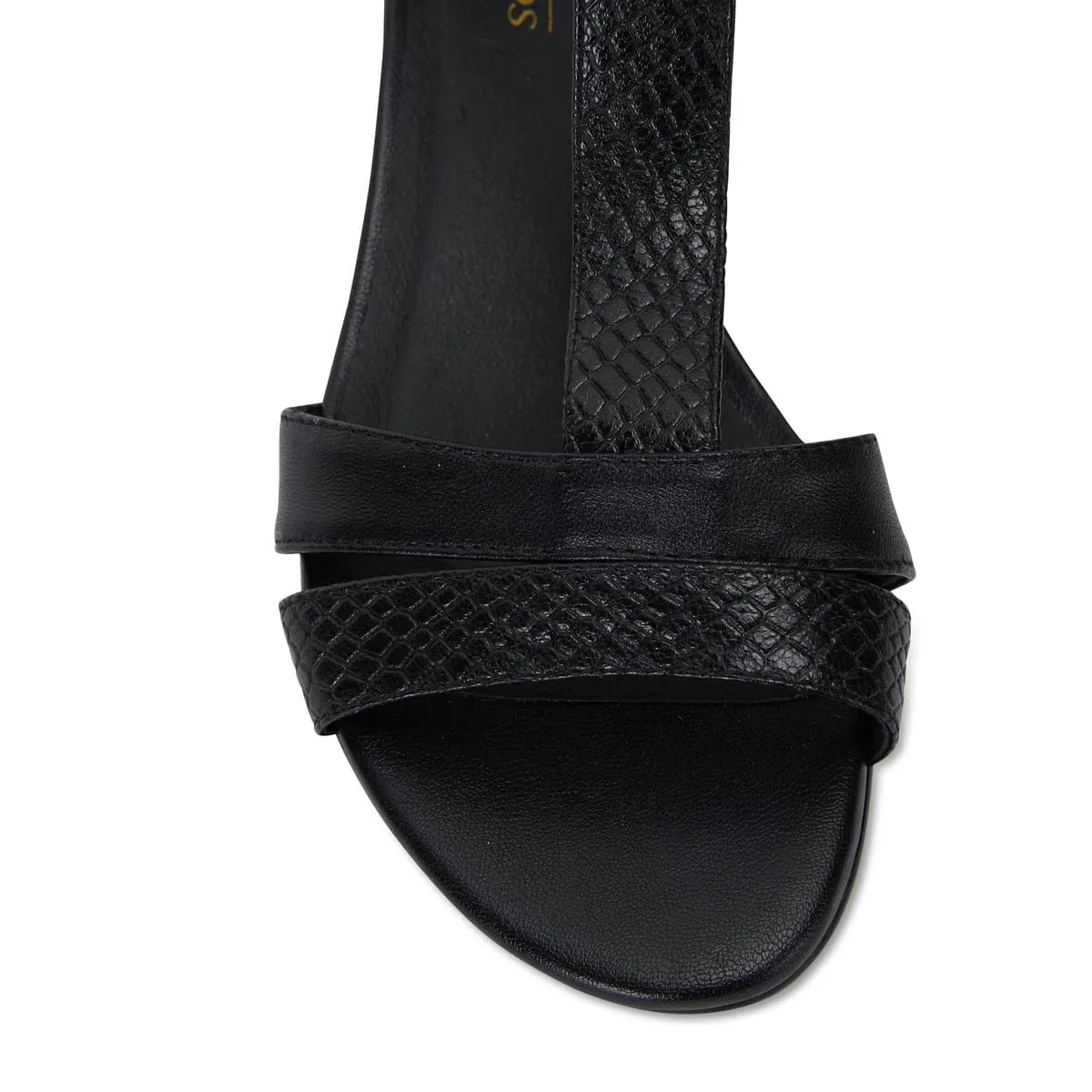 Title Heel in Black Leather