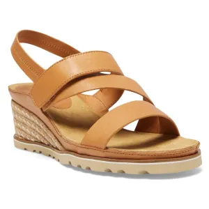 Tosca Wedge in Tan Leather