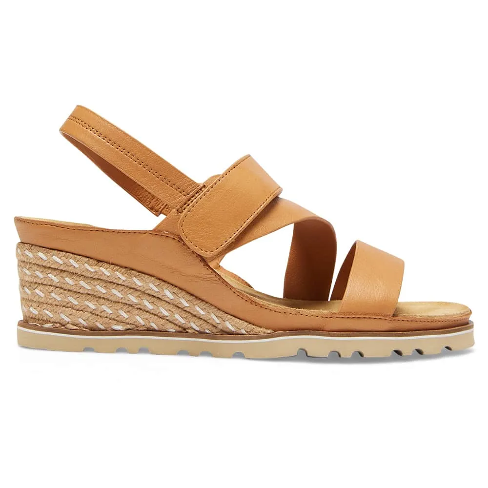 Tosca Wedge in Tan Leather