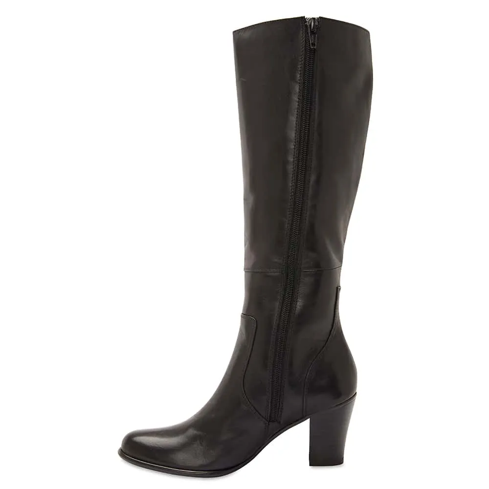 Victor Boot in Black Leather