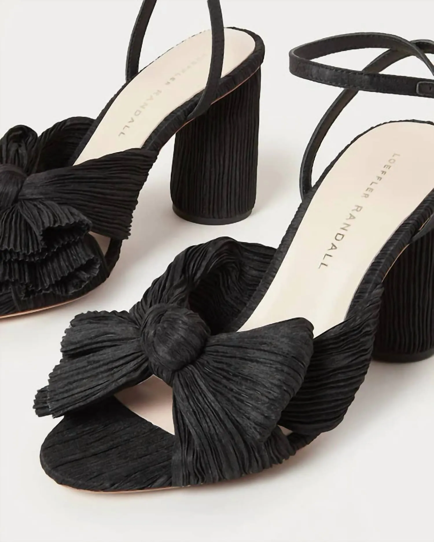 Women's Camellia Pleated Bow Heel In Black