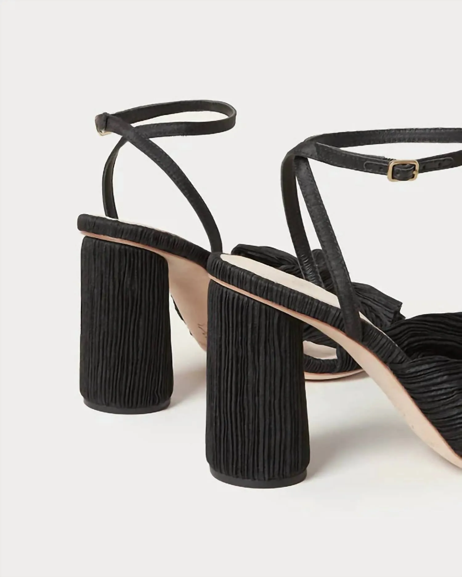 Women's Camellia Pleated Bow Heel In Black