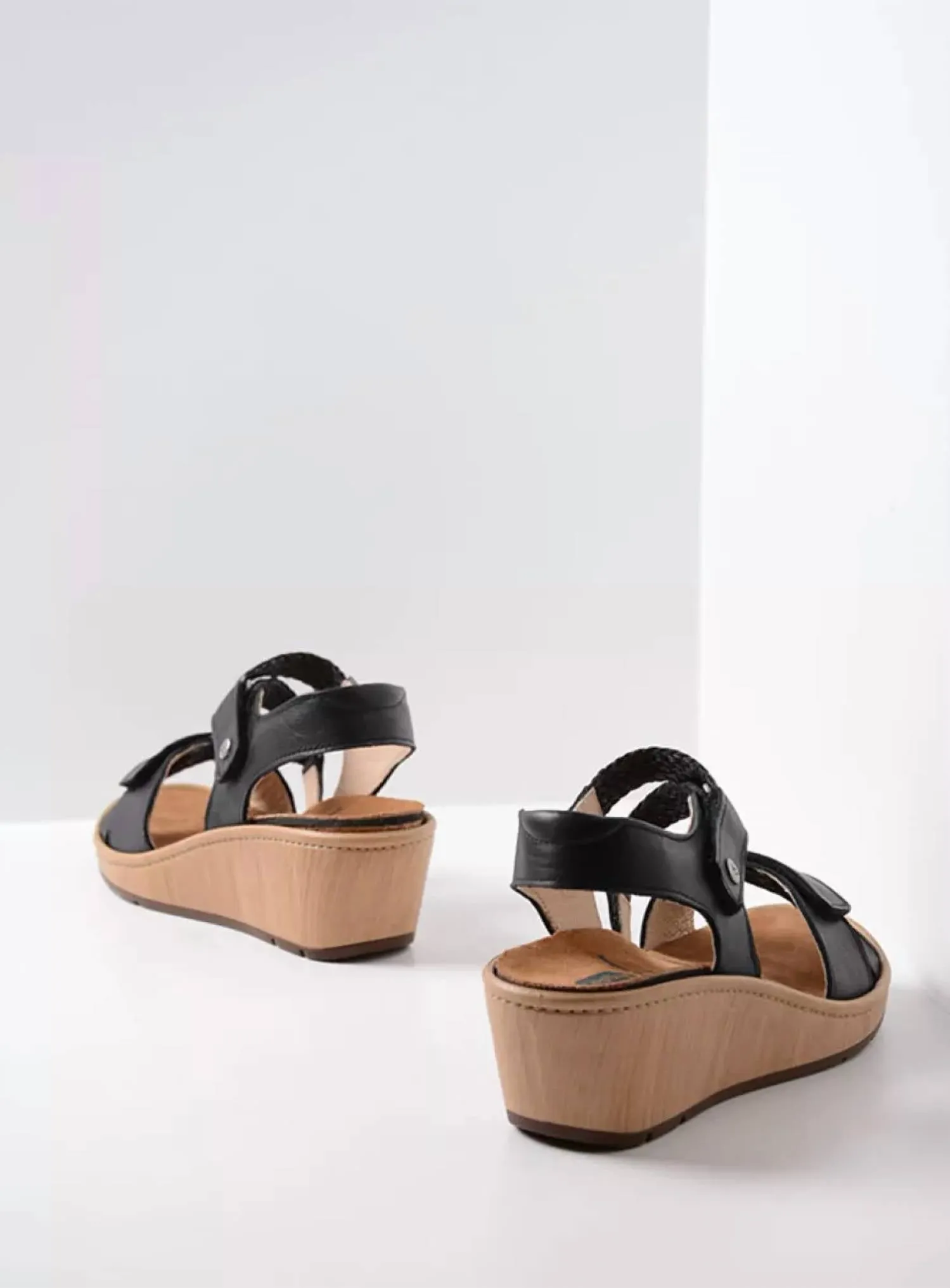 Women's La Jolla Sandals In Via Black