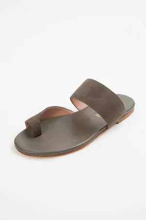 Zefiro Flat Suede Sandals In Taupe